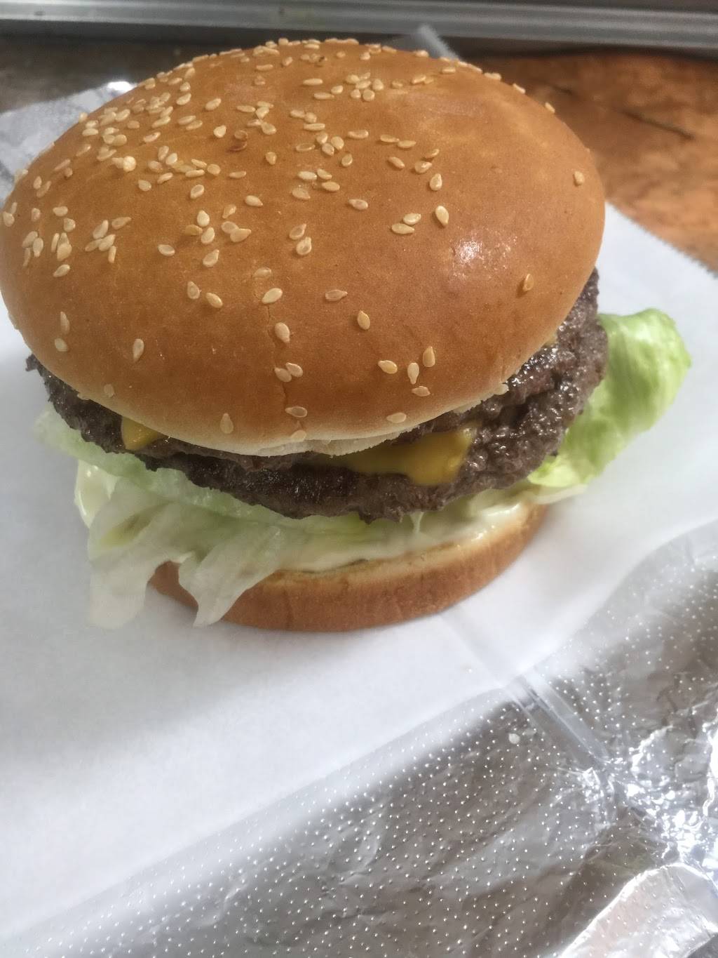 Arizona fried chicken AFC | restaurant | 880 Main St, Brockton, MA 02301, USA | 7742235118 OR +1 774-223-5118