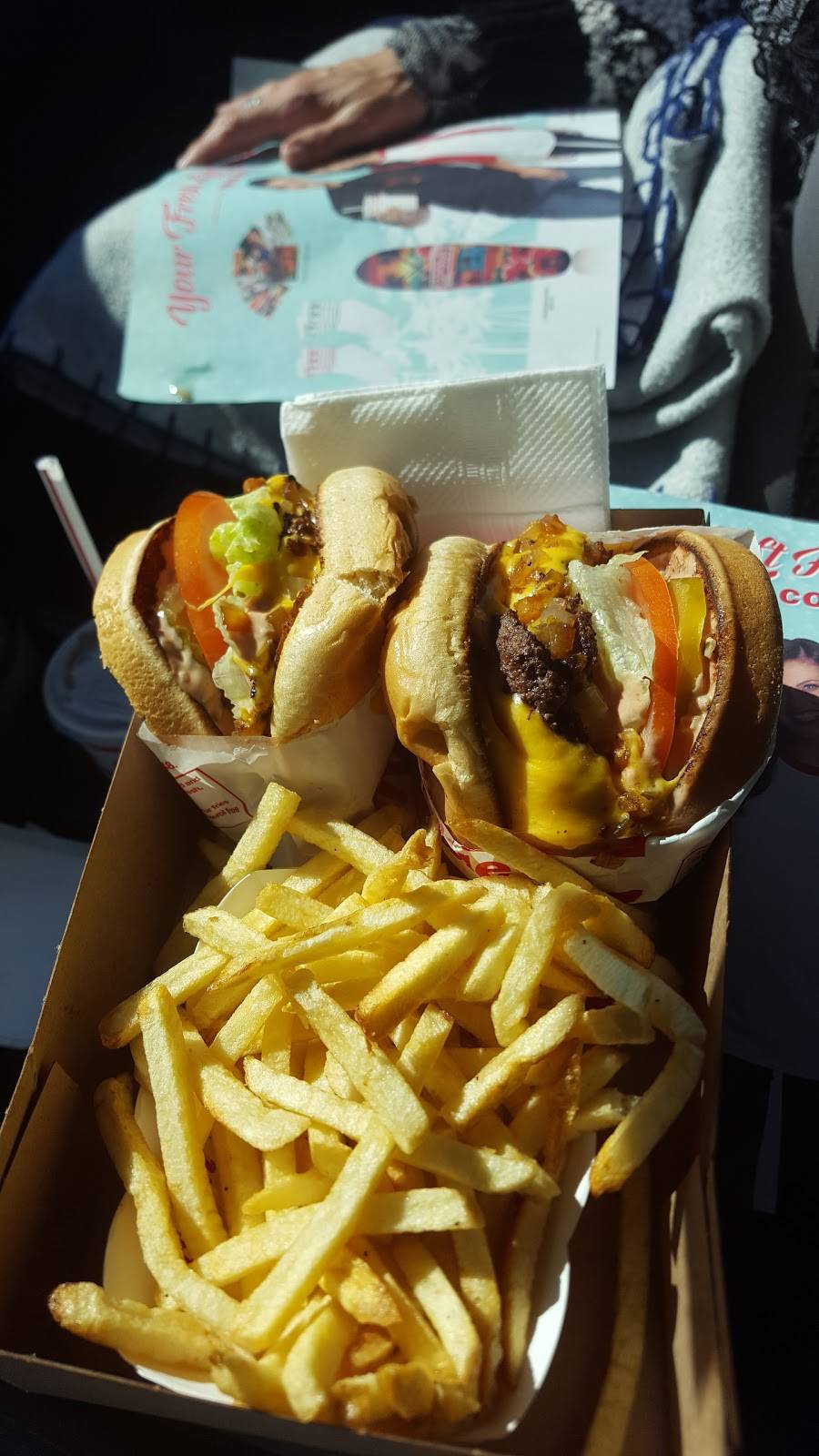 In-N-Out Burger | restaurant | 150 Town Center Blvd, Garland, TX 75040, USA | 8007861000 OR +1 800-786-1000