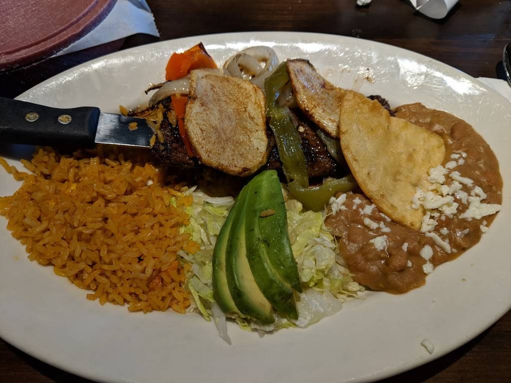 Iguana Wana Mexican Restaurant | restaurant | 9080 76th St, Pleasant Prairie, WI 53158, USA | 2626945400 OR +1 262-694-5400