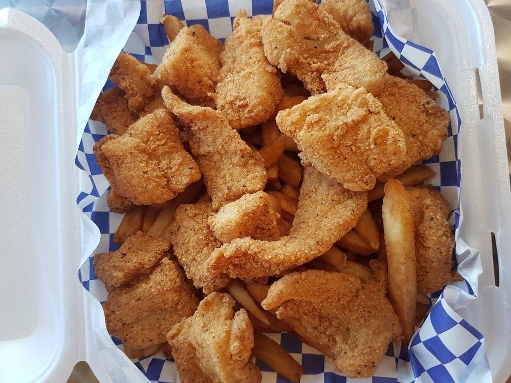 D&J Fish and Chicken | restaurant | 1700 Rice St, St Paul, MN 55113, USA | 6514885330 OR +1 651-488-5330