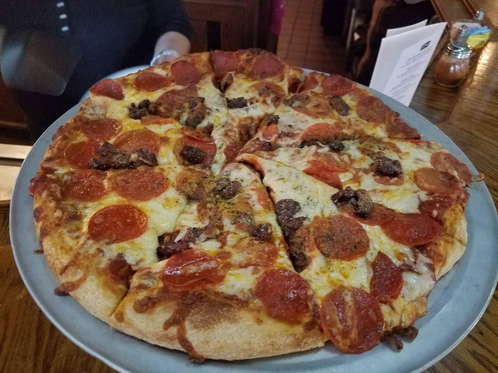 Hamilton Station Gastropub | restaurant | 17416 Hamilton Station Rd, Hamilton, VA 20158, USA | 5403387335 OR +1 540-338-7335