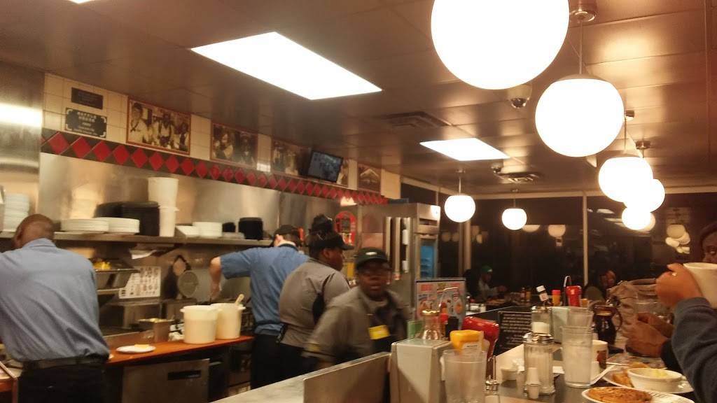 Waffle House | meal takeaway | 2320 Dixie Forest Rd, Raleigh, NC 27615, USA | 9198621905 OR +1 919-862-1905