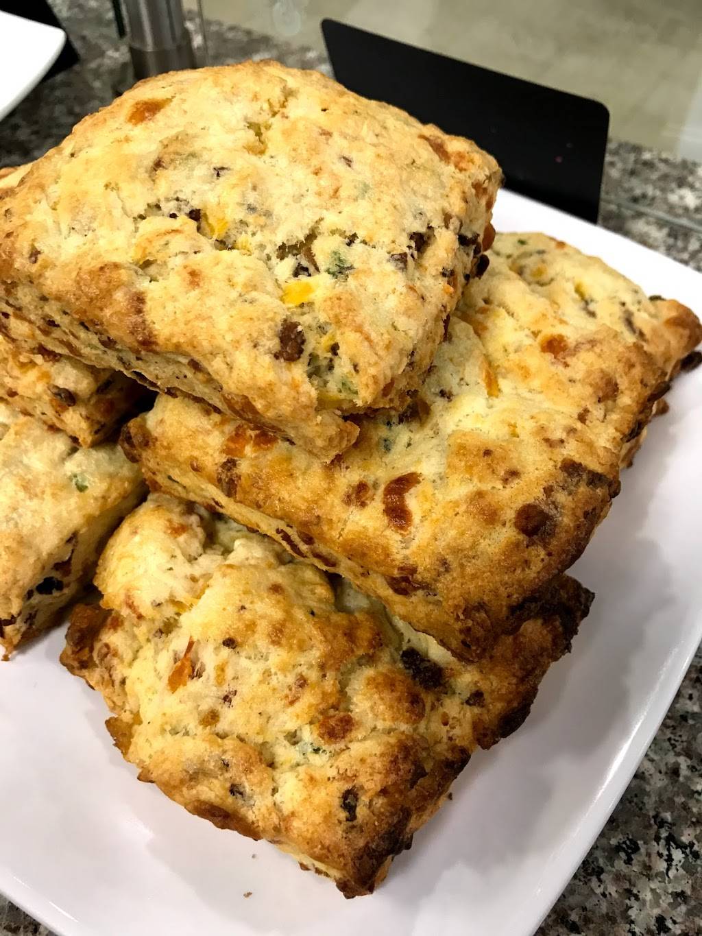 Kneads & Wants Artisan Bakery and Cafe | bakery | 8042 Lincoln Ave, Skokie, IL 60077, USA | 2244706970 OR +1 224-470-6970