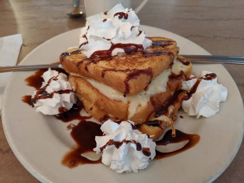 Debs Diner | restaurant | 4 Boston St, Salem, MA 01970, USA | 9787452348 OR +1 978-745-2348