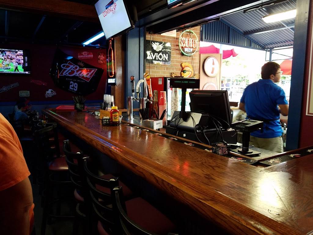 JBs Smokehouse BBQ and Sports Bar | restaurant | 4900 Six Flags Rd, Eureka, MO 63025, USA | 6369385300 OR +1 636-938-5300