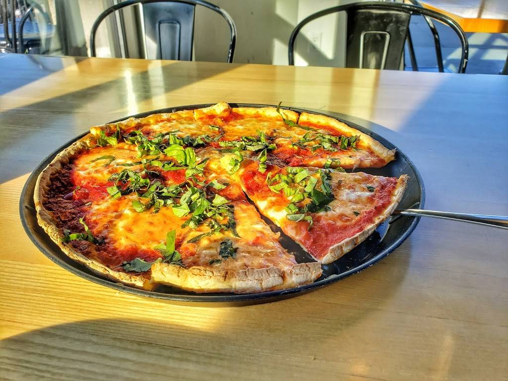 Summit Pizza Co | restaurant | 1873 W Traverse Pkwy f, Lehi, UT 84043, USA | 3853528272 OR +1 385-352-8272