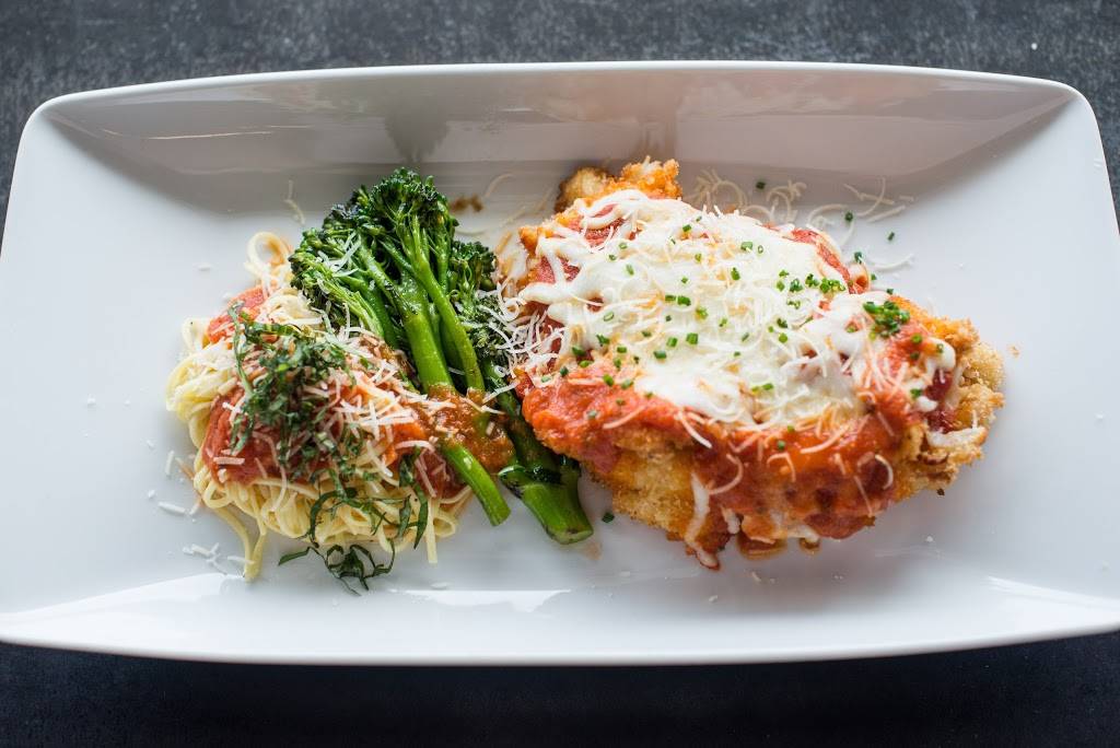 Liberty Market | restaurant | 230 N Gilbert Rd, Gilbert, AZ 85234, USA | 4808921900 OR +1 480-892-1900