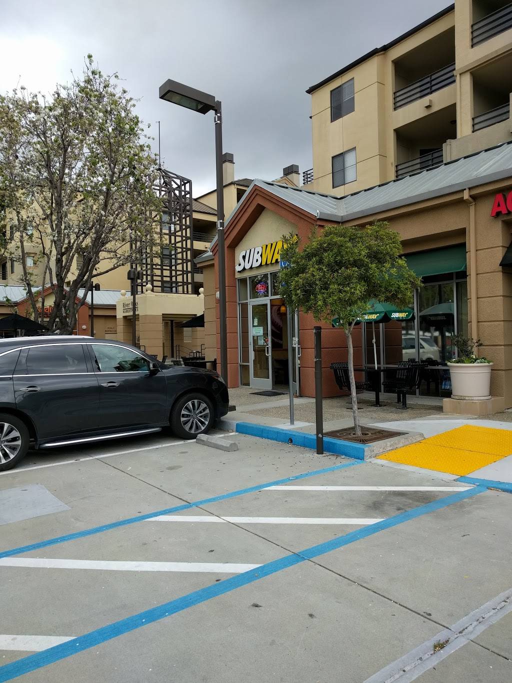 Subway Restaurants | restaurant | 670 River Oaks Parkway, Marketplace Suite M, San Jose, CA 95134, USA | 4084346877 OR +1 408-434-6877