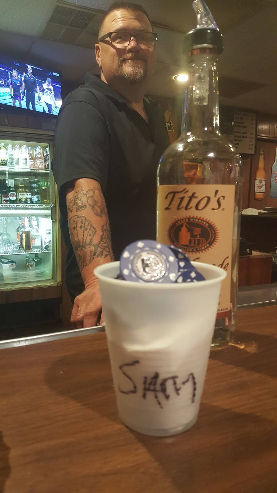 Wagon Wheel Bar & Grill | restaurant | 776 S College Ave, Rensselaer, IN 47978, USA | 2198669942 OR +1 219-866-9942