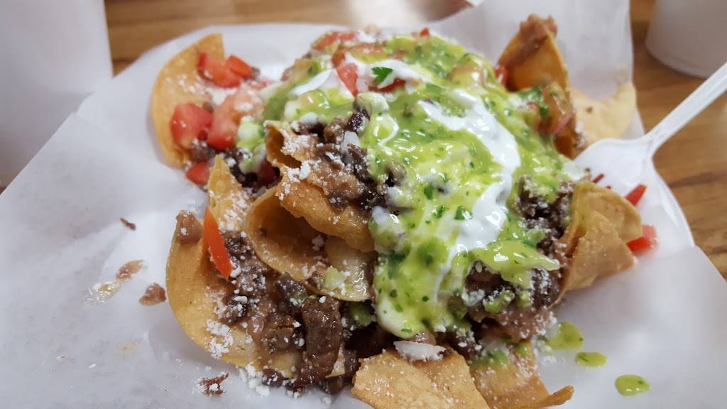 Tacos Sahuayo | restaurant | 12135 E Carson St, Hawaiian Gardens, CA 90716, USA | 5624217733 OR +1 562-421-7733