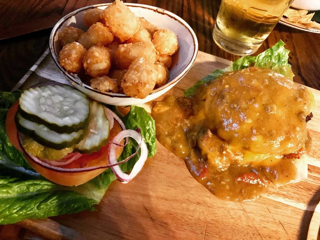 State House | restaurant | 15591 E 104th Ave, Commerce City, CO 80022, USA | 7203888789 OR +1 720-388-8789