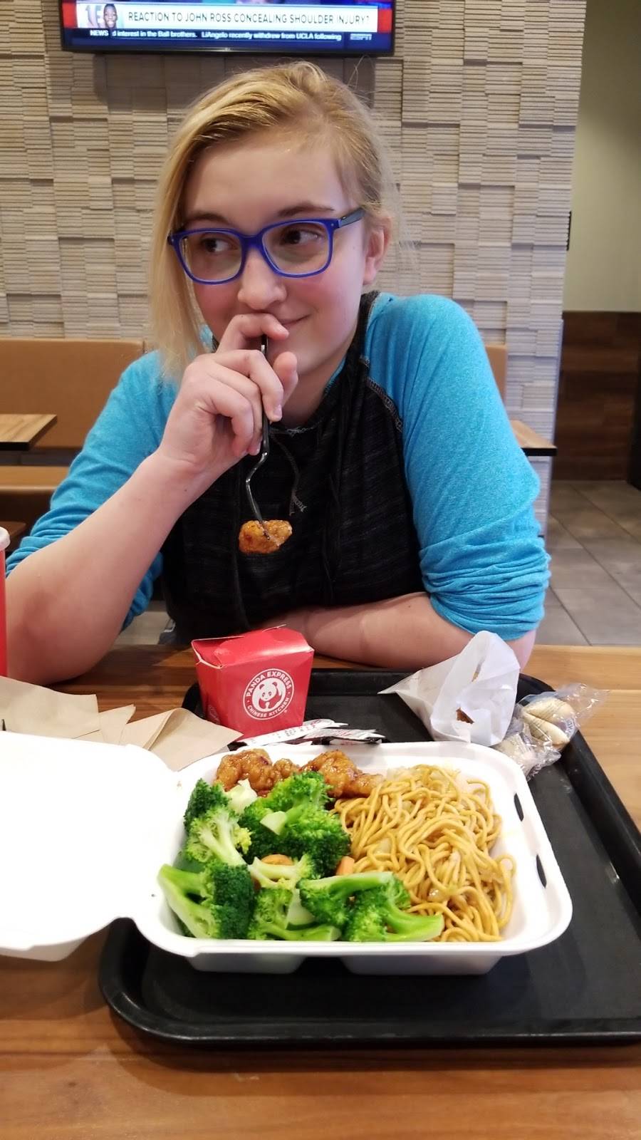 Panda Express | restaurant | 6895 Ridge Rd, Parma, OH 44129, USA | 4408887979 OR +1 440-888-7979