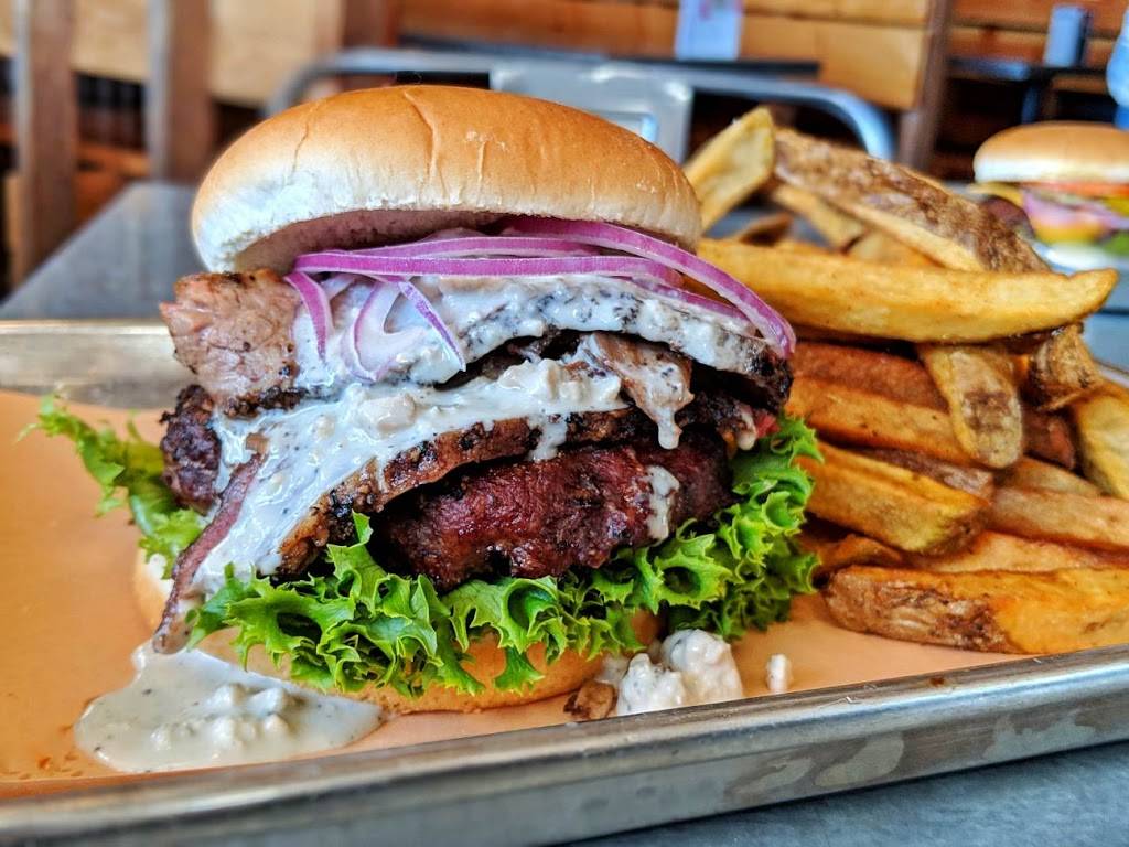 When Pigs Fly BBQ | restaurant | 230 Main St, Vista, CA 92084, USA | 7602957993 OR +1 760-295-7993