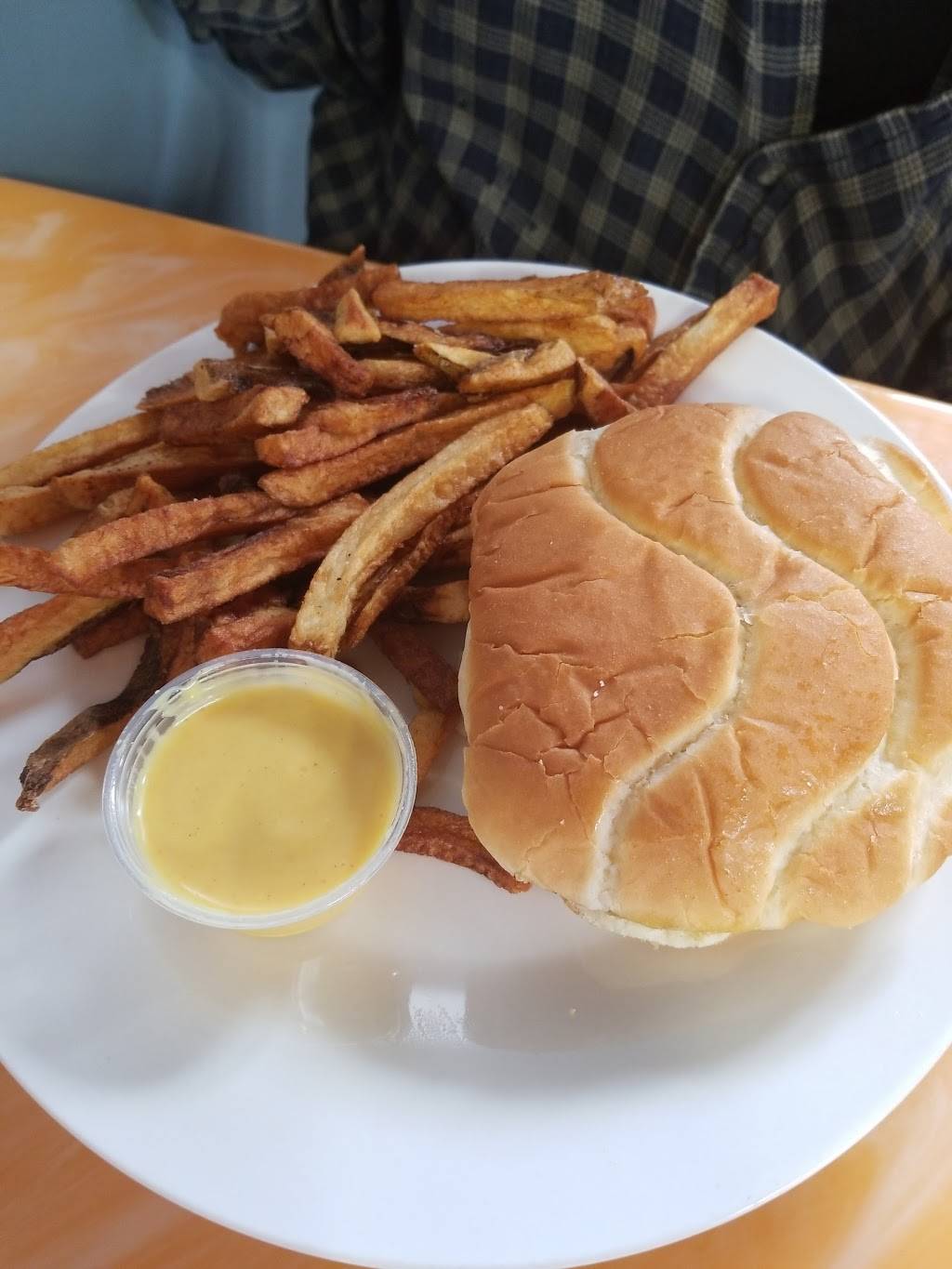 Riverside Grill | restaurant | Park Hills, MO 63601, USA | 5733274199 OR +1 573-327-4199