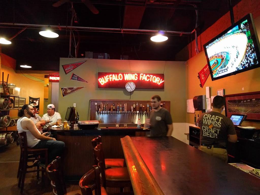 Buffalo Wing Factory | restaurant | 13067 Lee Jackson Memorial Hwy, Fairfax, VA 22033, USA | 7032630202 OR +1 703-263-0202