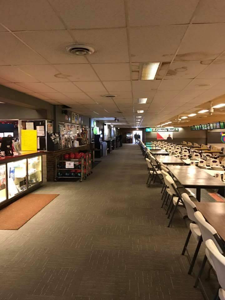 Colerain Bowl - Sports Bar - Craft Beer - Lottery - Birthday Par | restaurant | 9189 Colerain Ave, Cincinnati, OH 45251, USA | 5133858500 OR +1 513-385-8500