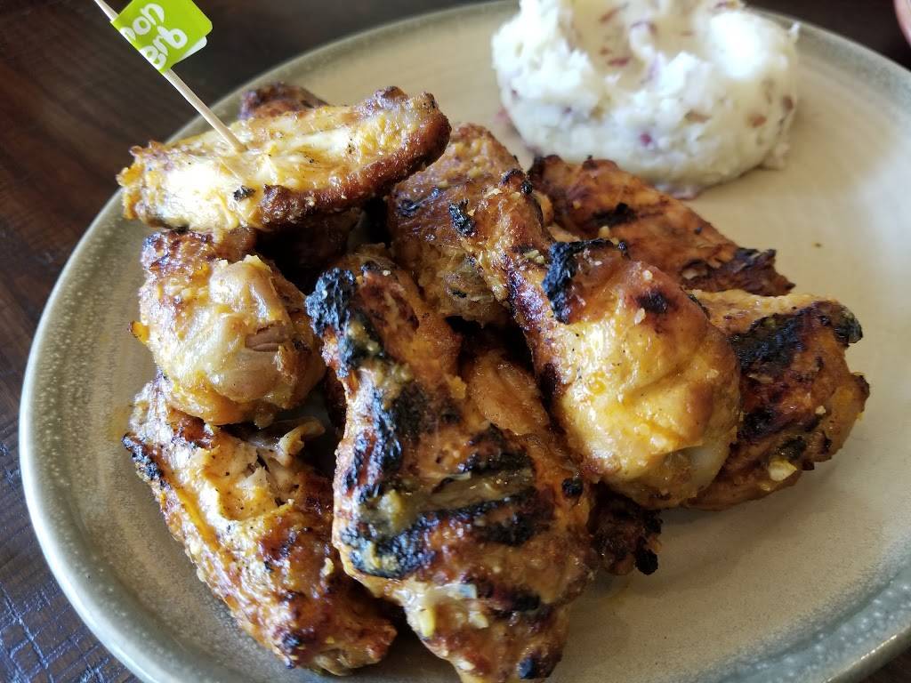 Nandos PERi-PERi | restaurant | 1138 Lake St, Oak Park, IL 60301, USA | 7084346296 OR +1 708-434-6296