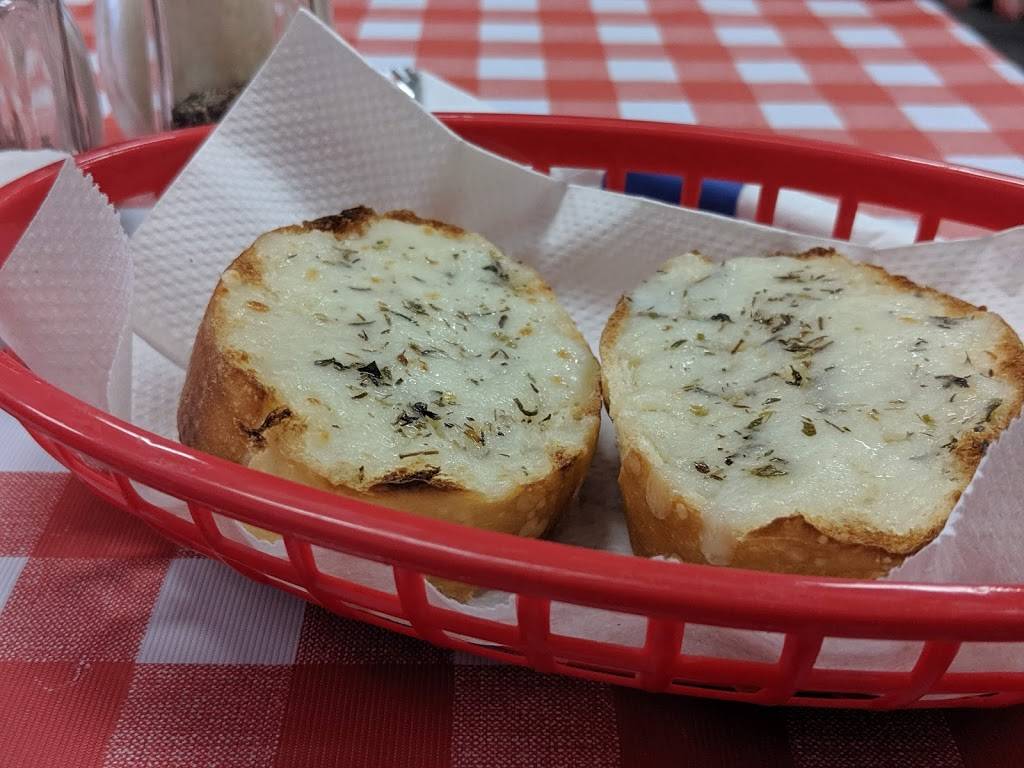 The Pasta Place | restaurant | 6105 Havelock Ave, Lincoln, NE 68507, USA | 4029752010 OR +1 402-975-2010