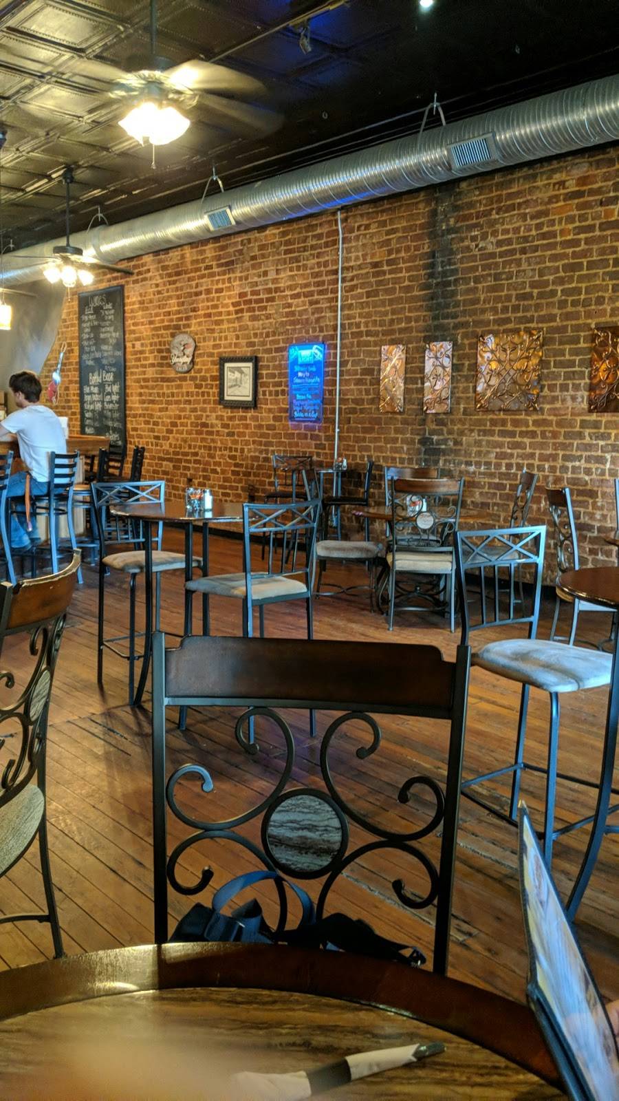 Still Water Grill and Catering | restaurant | 304 Trade St, Greer, SC 29650, USA | 8644790333 OR +1 864-479-0333