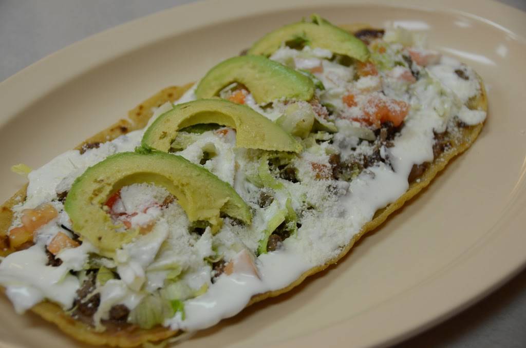 El Pueblo Restaurant | restaurant | 1527 Broadway, Rockford, IL 61104, USA | 8153987502 OR +1 815-398-7502