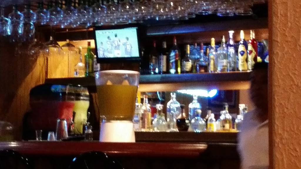 Los Tres Amigos | restaurant | 63 NE Carefree Ln, Waukee, IA 50263, USA | 5159870393 OR +1 515-987-0393