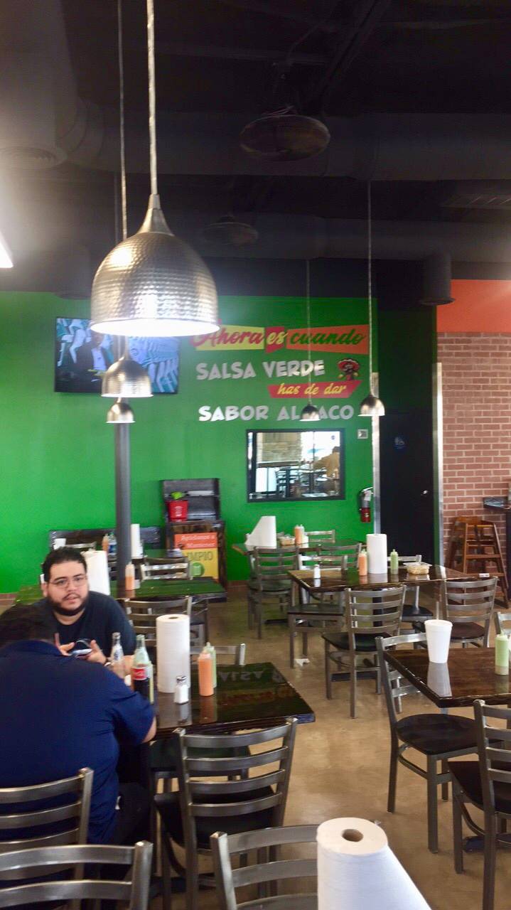 La Salsa Verde | restaurant | 1916 E Belt Line Rd, Carrollton, TX 75006, USA | 9728100107 OR +1 972-810-0107