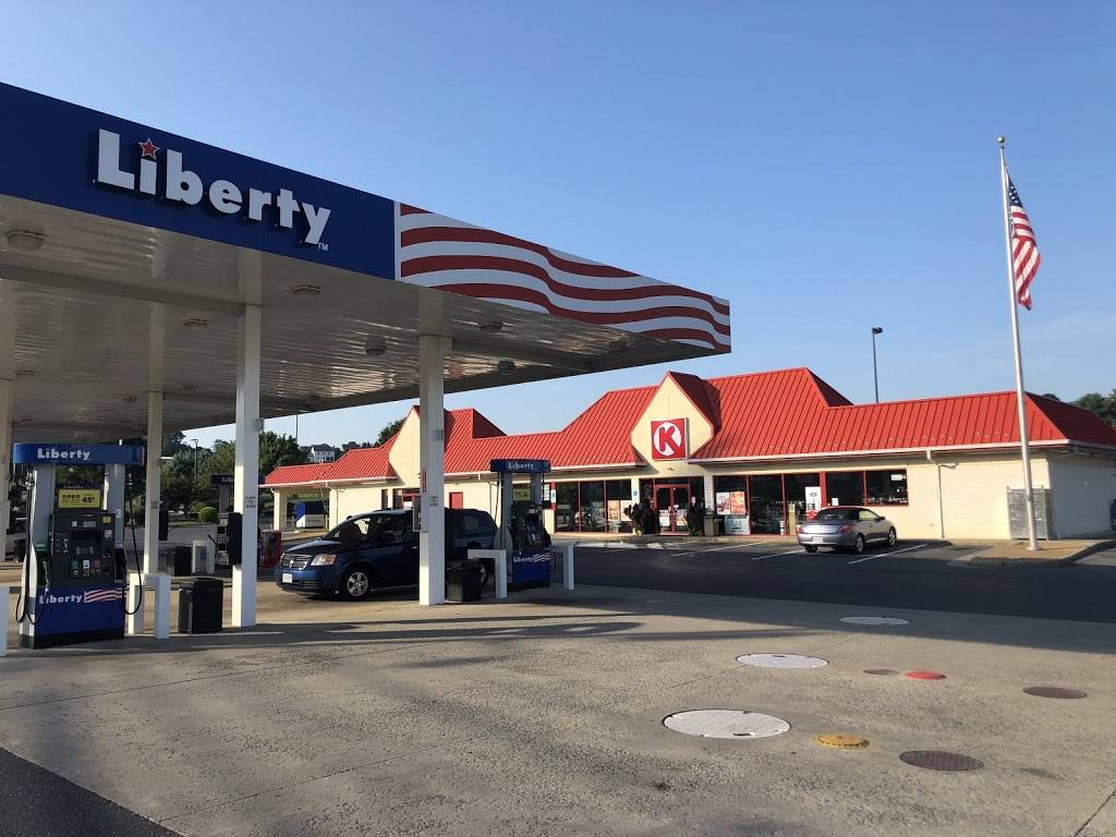 Circle K | meal takeaway | 1081 Port Republic Rd, Harrisonburg, VA 22801, USA | 5405741960 OR +1 540-574-1960