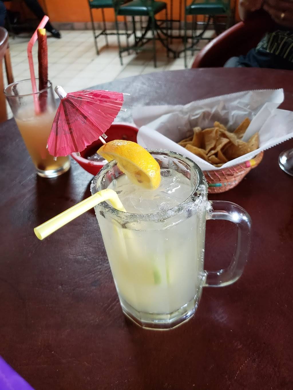 Carnes y Mariscos Los Molcajetes Restaurant | restaurant | Blvd. Benito Juárez 9356, Playas Rosarito, 22710 Rosarito, B.C., Mexico | 016611144858 OR +52 661 114 4858