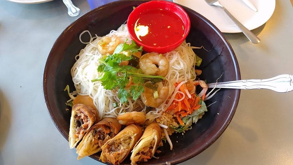 Noodle World | restaurant | 1935 S Atlantic Blvd, Monterey Park, CA 91754, USA | 3238819898 OR +1 323-881-9898