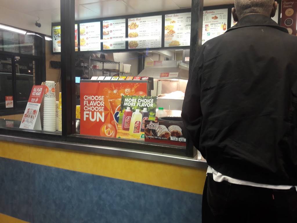 Churchs Chicken | restaurant | 2206 Rosecrans Ave, Gardena, CA 90249, USA | 3105151057 OR +1 310-515-1057