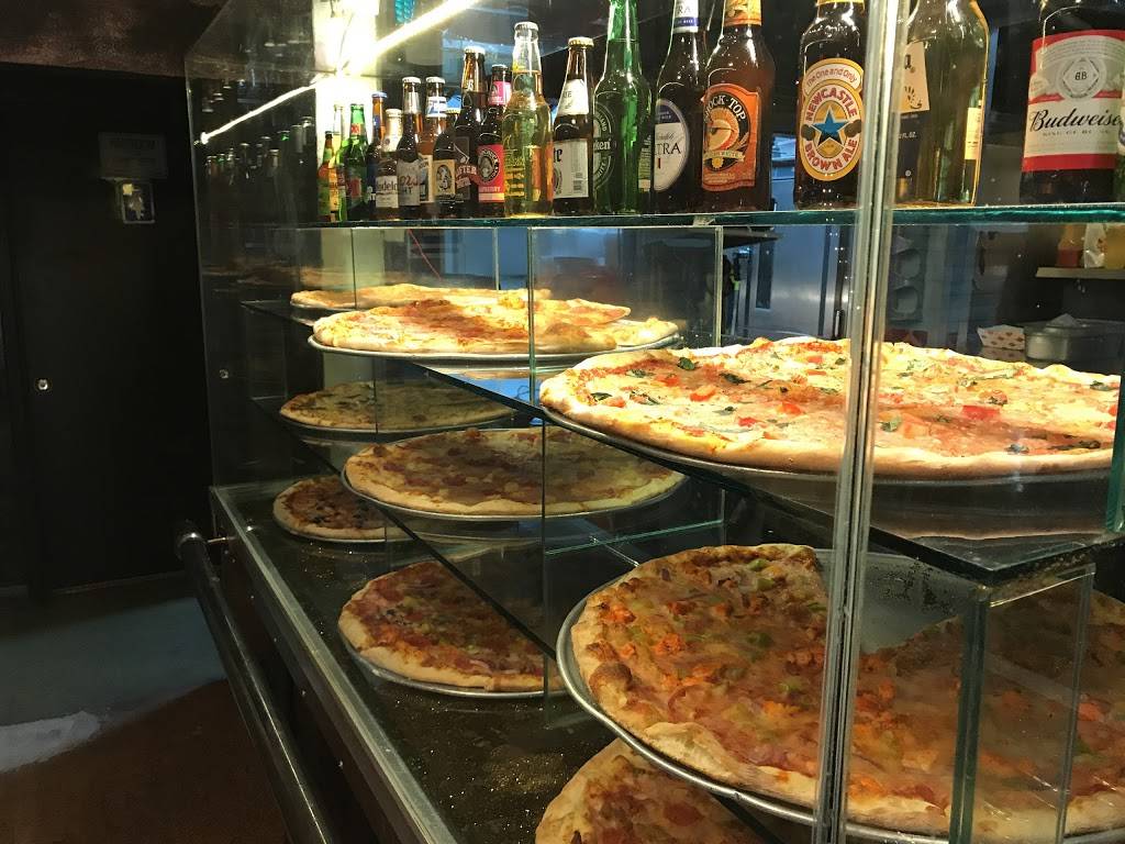 Guss New York Pizza | restaurant | 7333 E Shoeman Ln, Scottsdale, AZ 85251, USA | 4804235555 OR +1 480-423-5555