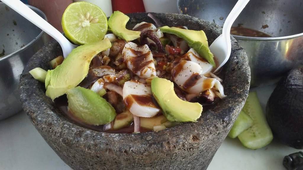 Piaxtla Mariscos Ray | restaurant | Calzado a la Playa, Tijuana, 22710 Rosarito, B.C., Mexico | 016643352745 OR +52 664 335 2745