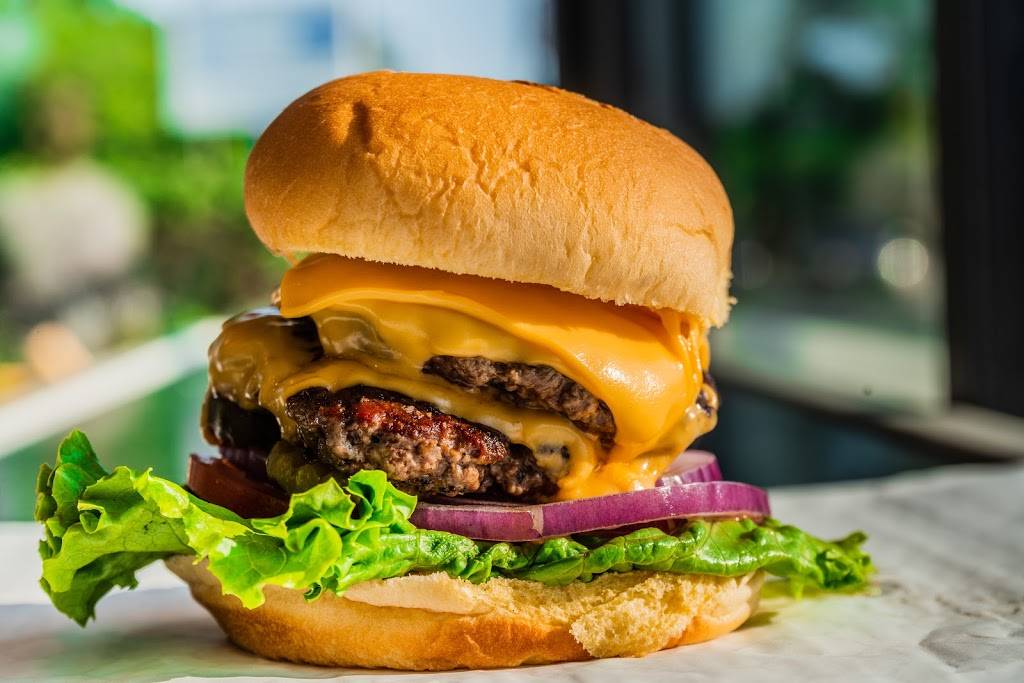 Bumper 2 Burger | restaurant | 715 S Main St, Lombard, IL 60148, USA | 6306138911 OR +1 630-613-8911