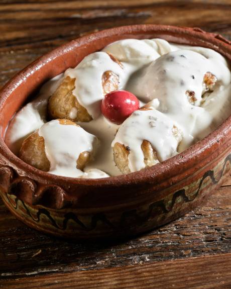 Çka Ka Qellu | restaurant | 2321 Hughes Ave, Bronx, NY 10458, USA | 7189336194 OR +1 718-933-6194