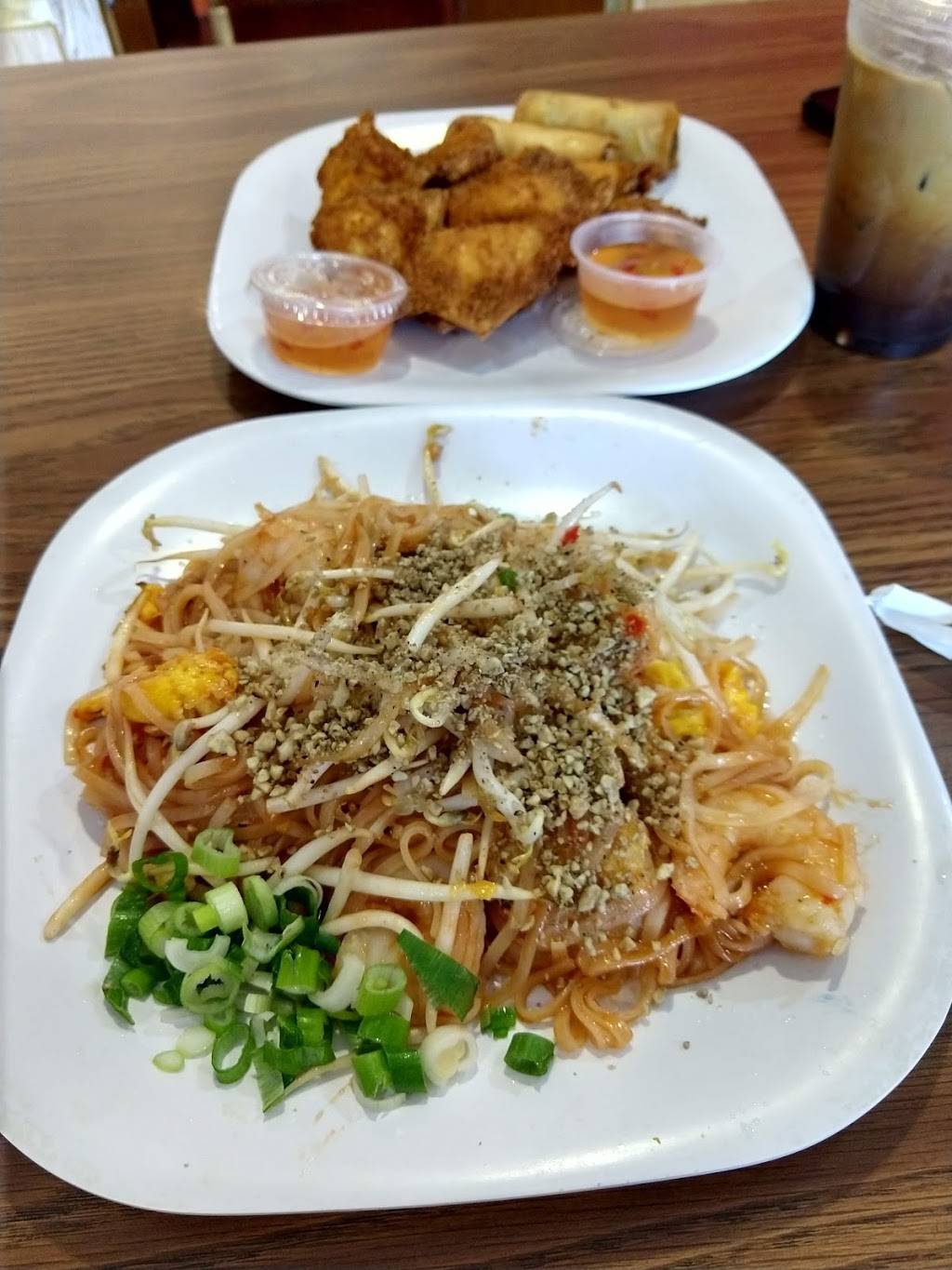 Krua Thai | meal takeaway | 3542 Milwaukee Ave, Northbrook, IL 60062, USA | 8473768481 OR +1 847-376-8481