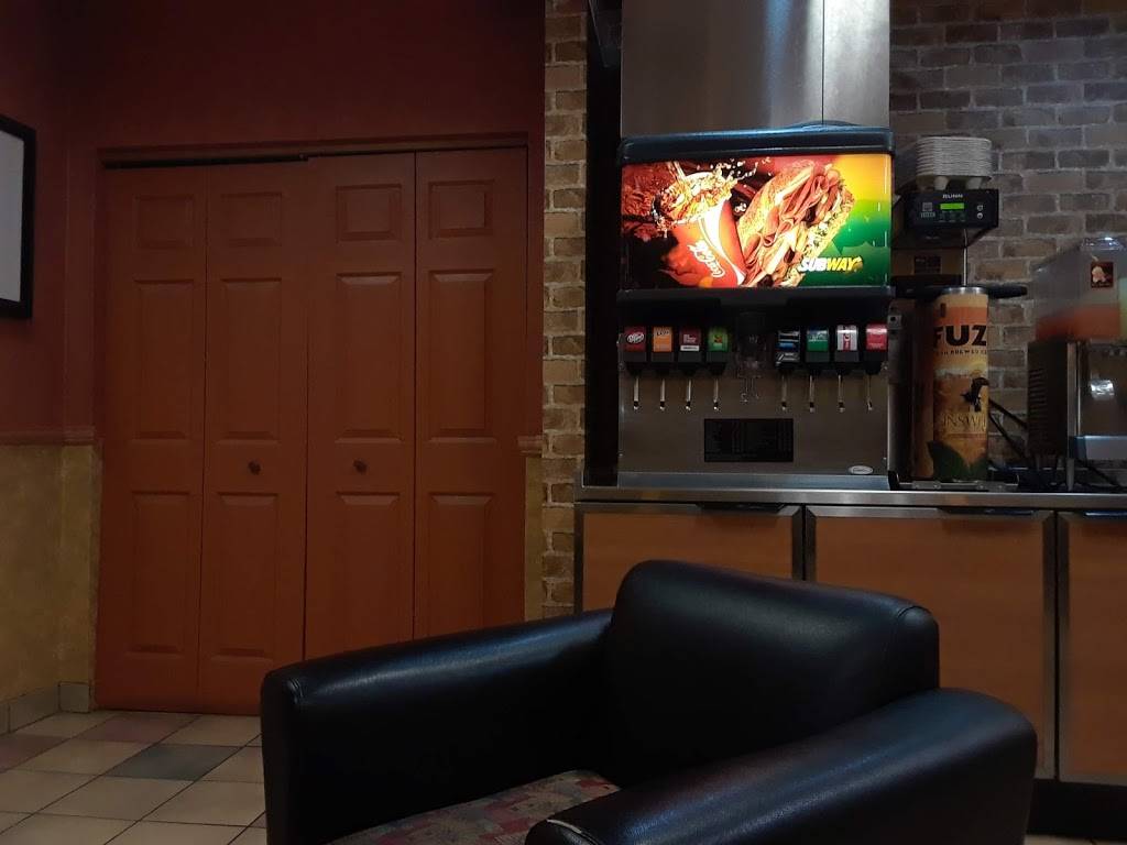 Subway | restaurant | 501 7th N St, Liverpool, NY 13088, USA | 3155655304 OR +1 315-565-5304