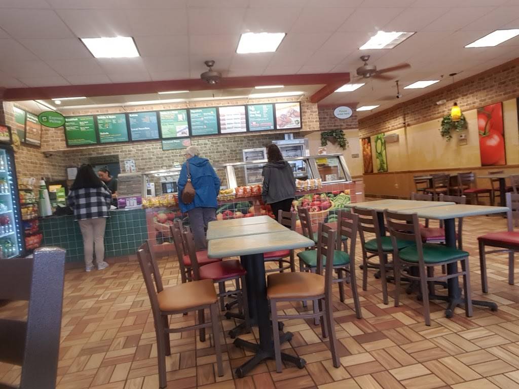 Subway | restaurant | 13472 Dumfries Rd, Manassas, VA 20112, USA | 7037912571 OR +1 703-791-2571