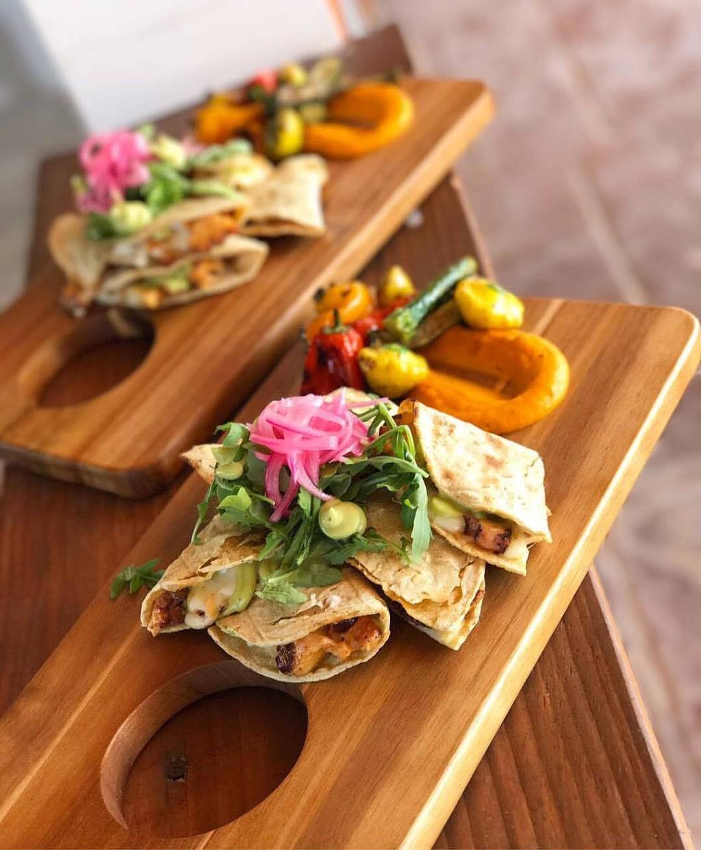 CUARZO Valle de Guadalupe | restaurant | Francisco Zarco Km 11.5, El Tigre, 22750 El Porvenir, B.C., Mexico | 016461173869 OR +52 646 117 3869