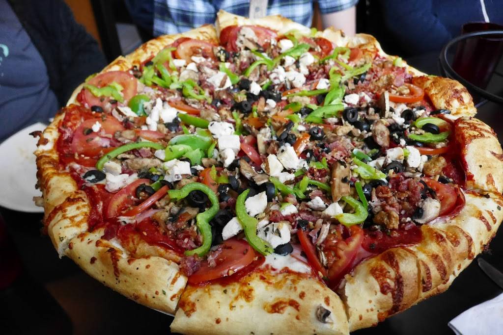 Zeeks Pizza | restaurant | 16015 Cleveland St #100, Redmond, WA 98052, USA | 4258938646 OR +1 425-893-8646