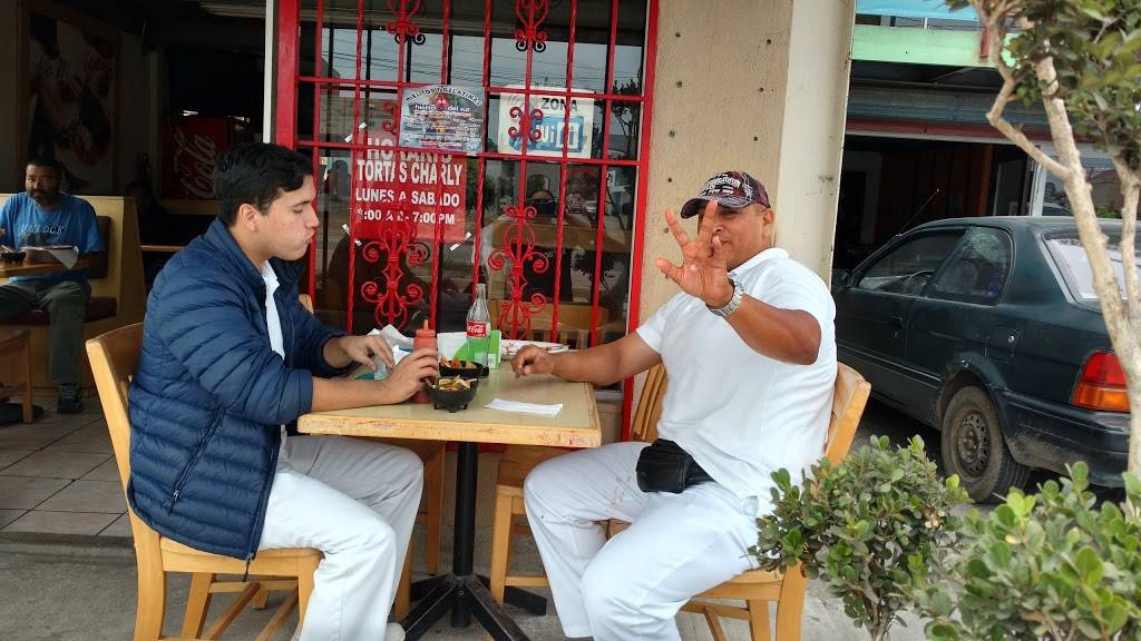 tortas charly | restaurant | Vista Costera 2214, Rancho Chula Vista, 22707 Rosarito, B.C., Mexico | 016616163640 OR +52 661 616 3640