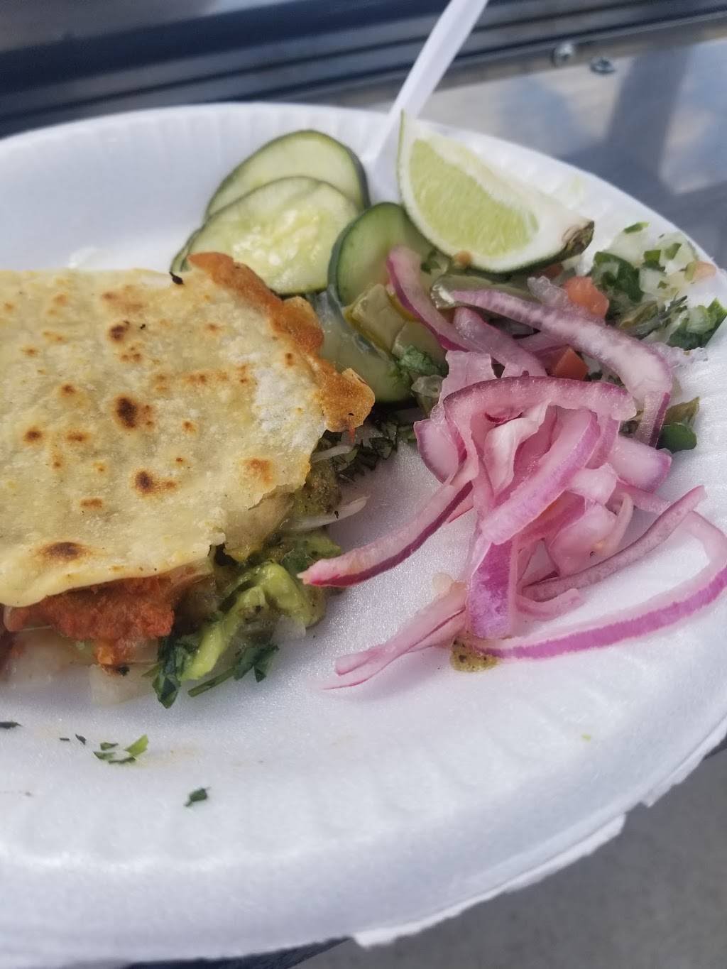 Sylmar Tacos | restaurant | 13700 Foothill Blvd, Sylmar, CA 91342, USA | 8187470839 OR +1 818-747-0839