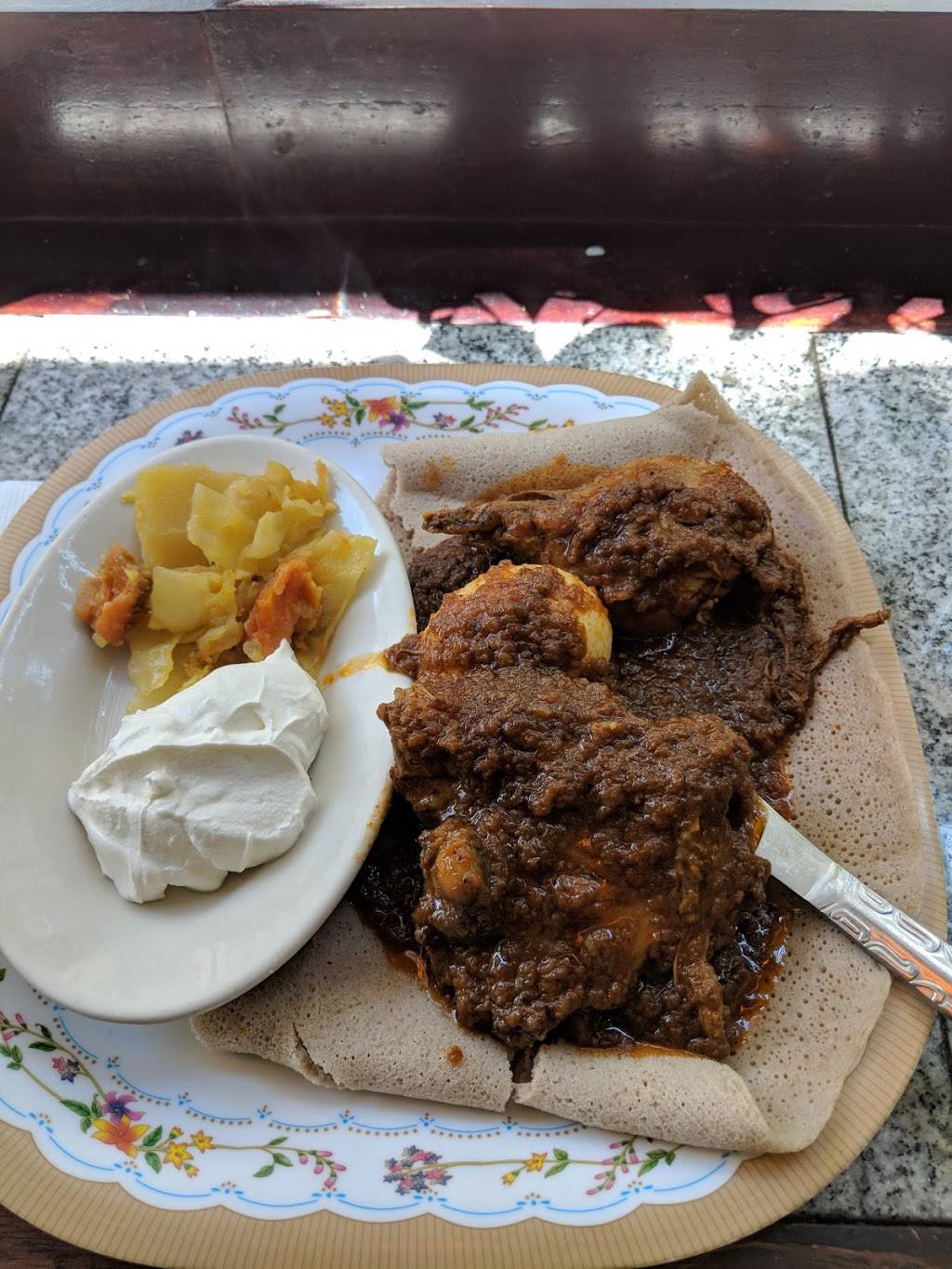 Almaz Cafe | restaurant | 140 S 20th St, Philadelphia, PA 19103, USA | 2155570108 OR +1 215-557-0108