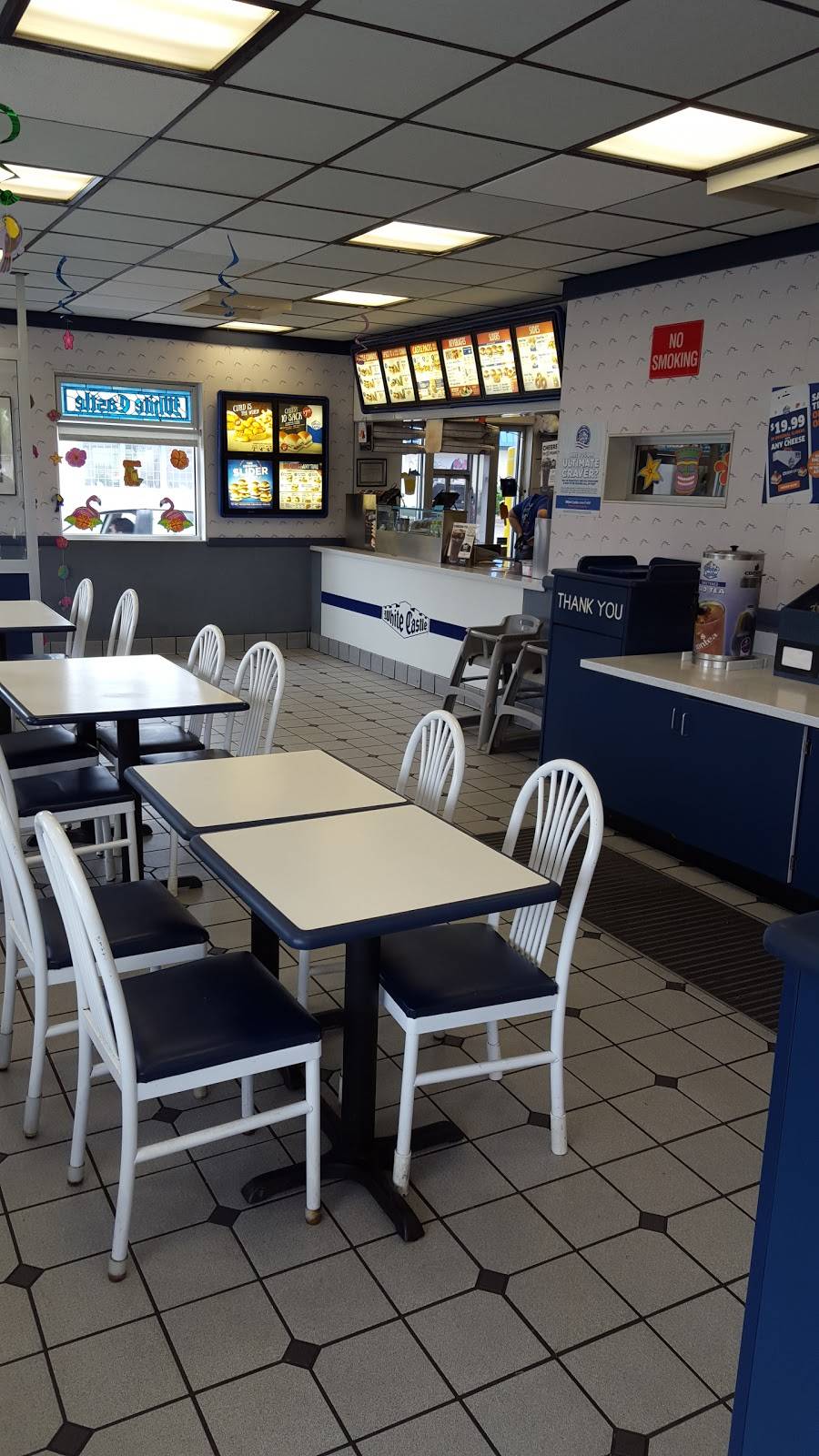 White Castle | restaurant | 2430 Landmark Ave NE, Corydon, IN 47112, USA | 8127386551 OR +1 812-738-6551