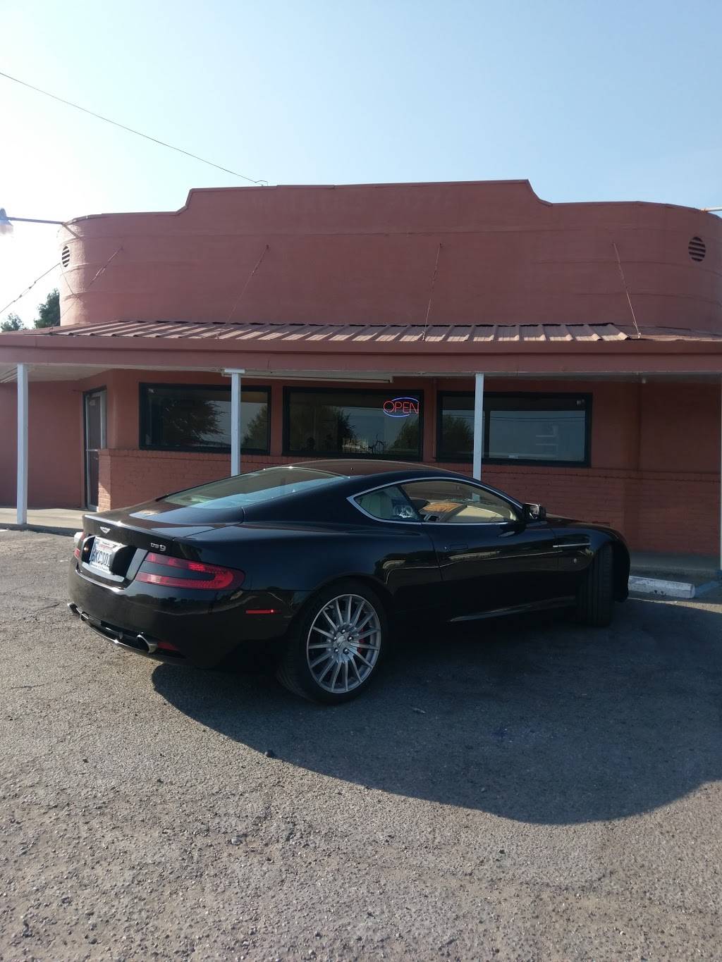 Walkers Pizza & Deli | restaurant | 4939 E Washington St, Stockton, CA 95215, USA | 2094658955 OR +1 209-465-8955