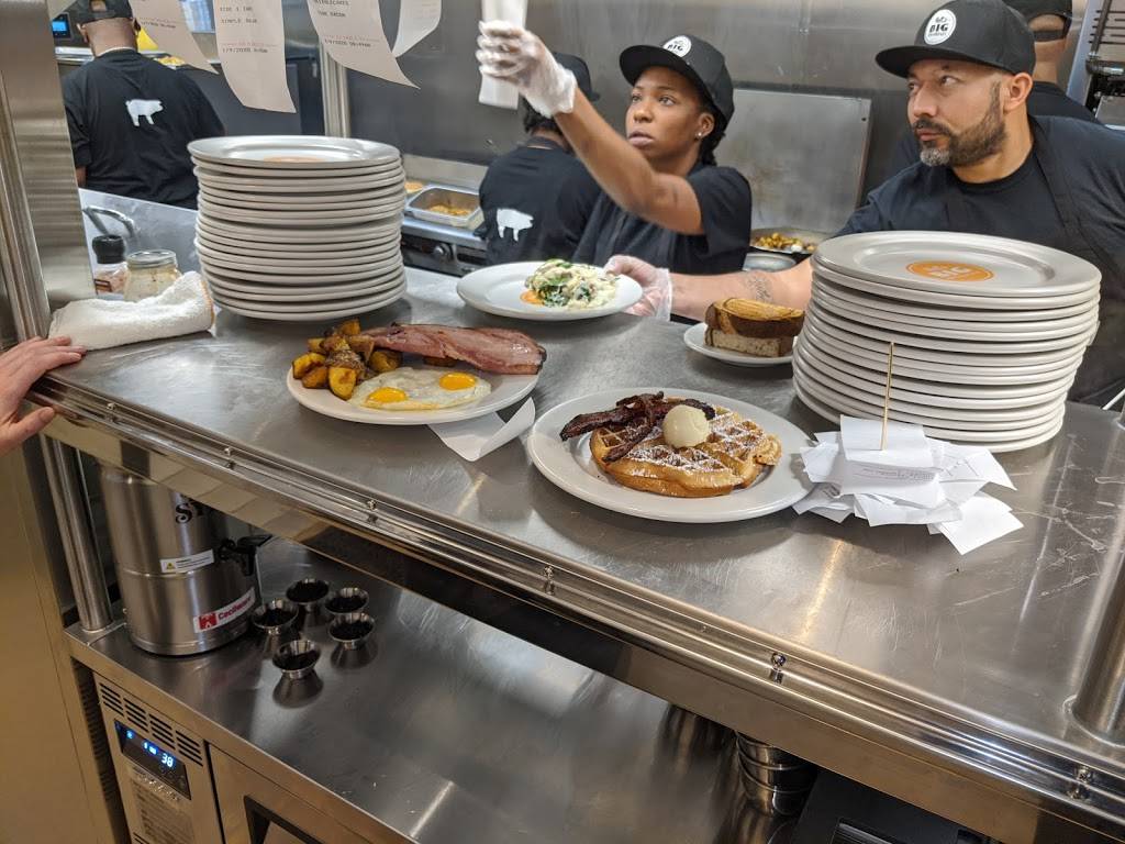 Matts Big Breakfast | restaurant | 13610 N Scottsdale Rd #1, Scottsdale, AZ 85254, USA | 4805900096 OR +1 480-590-0096