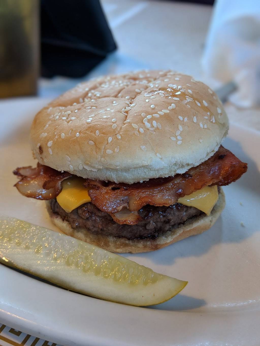 Twenty Four Hundred Diner | restaurant | 2400 Princess Anne St, Fredericksburg, VA 22401, USA | 5403739049 OR +1 540-373-9049