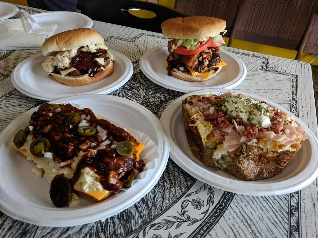 Chicago Mikes Hot Dogs | restaurant | 2300 Cogswell Ave, Pell City, AL 35125, USA | 2058143647 OR +1 205-814-3647