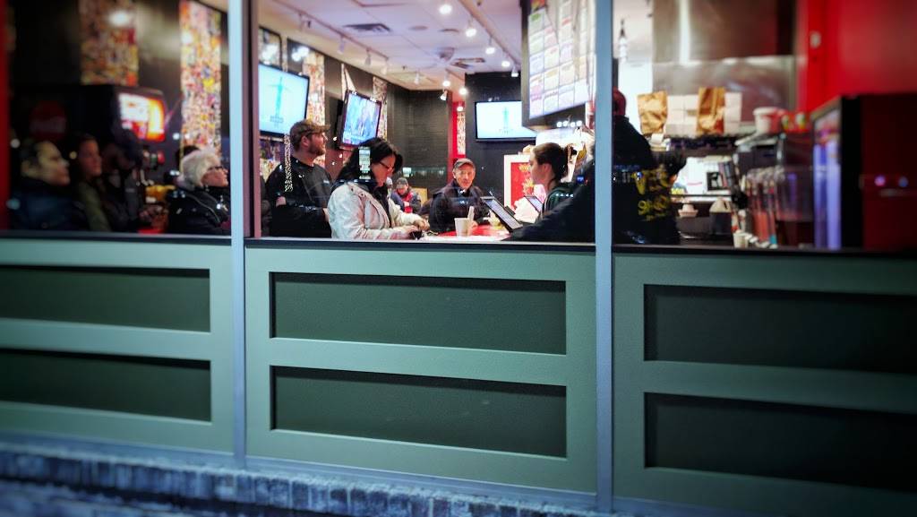 Bam! Burger | restaurant | 10095 Main Rd, Mattituck, NY 11952, USA | 6313155555 OR +1 631-315-5555