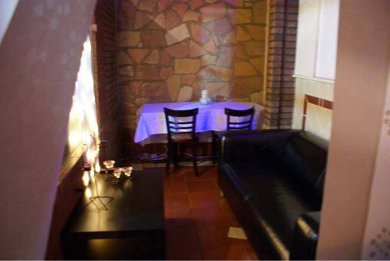 100 Grill Restaurant | restaurant | 386 Walnut St, Newark, NJ 07105, USA | 9735890808 OR +1 973-589-0808