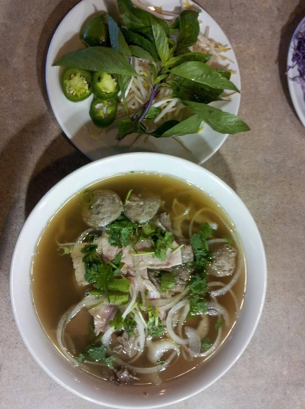 Unphởgettable | restaurant | 66 S Dobson Rd, Mesa, AZ 85202, USA | 4808352298 OR +1 480-835-2298